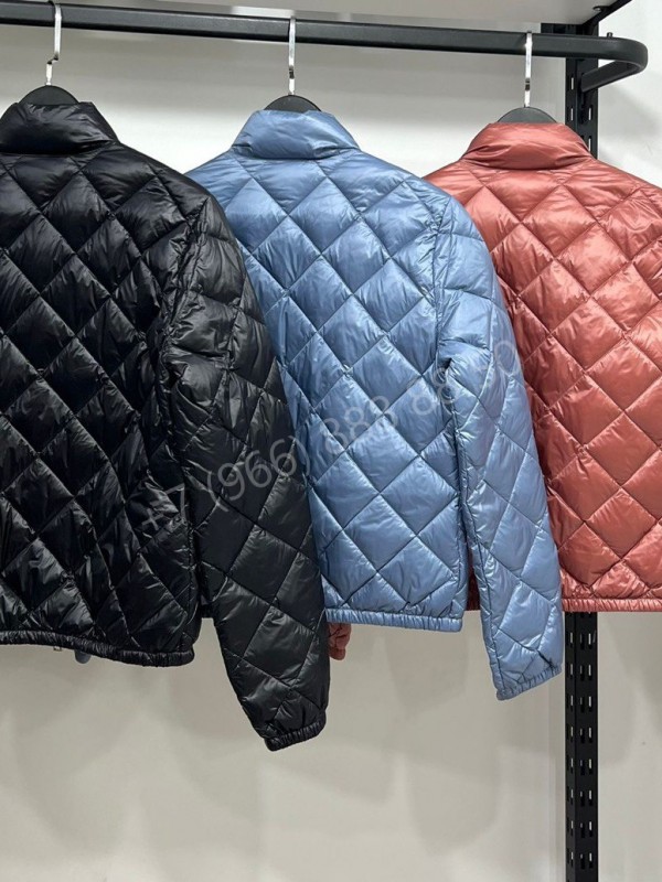 Пуховик Moncler