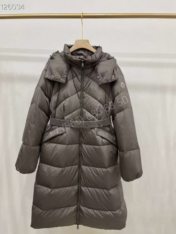 Пуховик Moncler