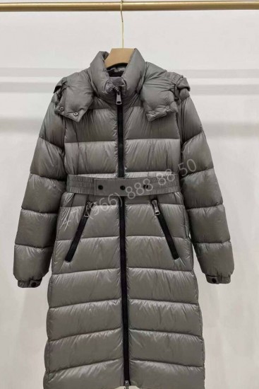 Пуховик Moncler