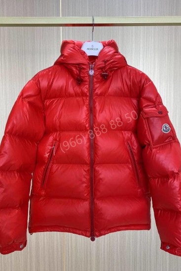 Пуховик Moncler