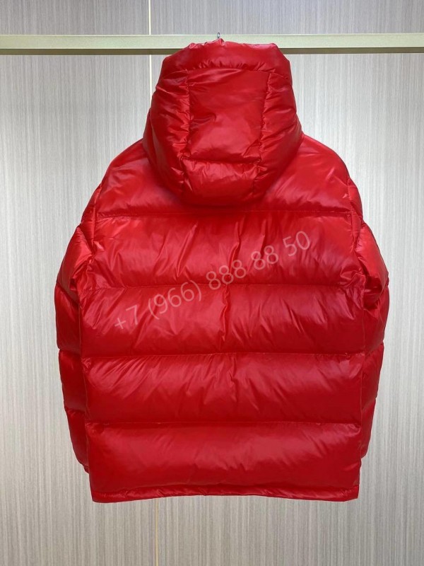 Пуховик Moncler