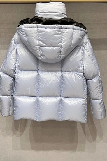 Пуховик Moncler