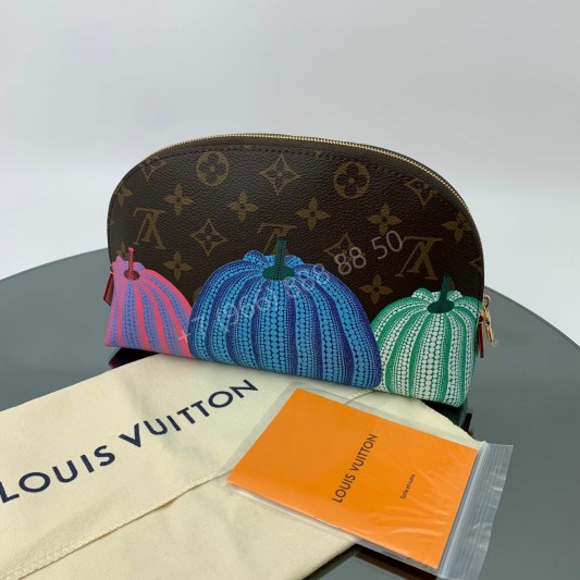 Косметичка Louis Vuitton