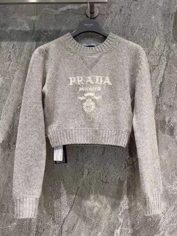 Свитер Prada