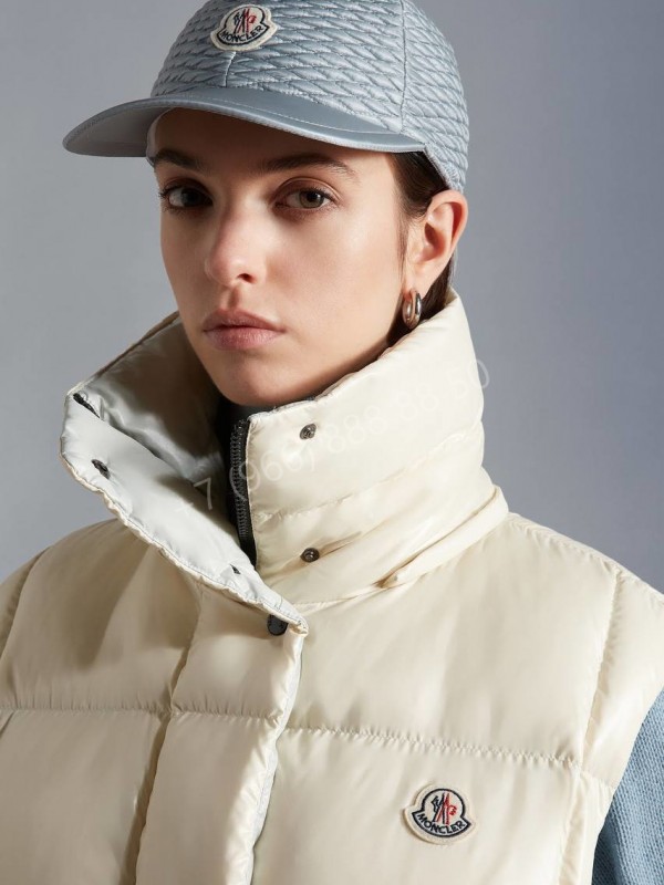 Жилет Moncler