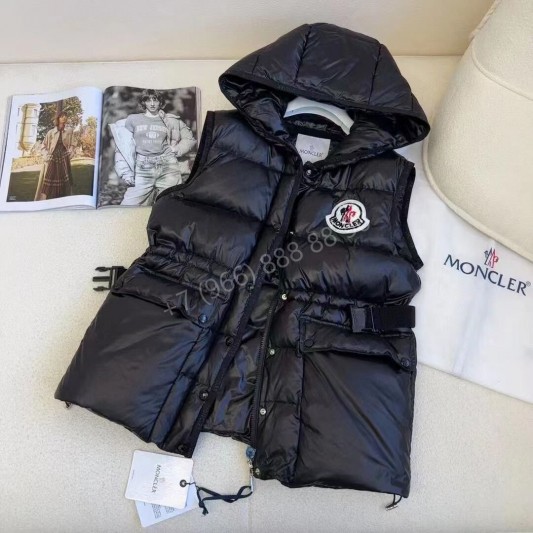 Жилет Moncler