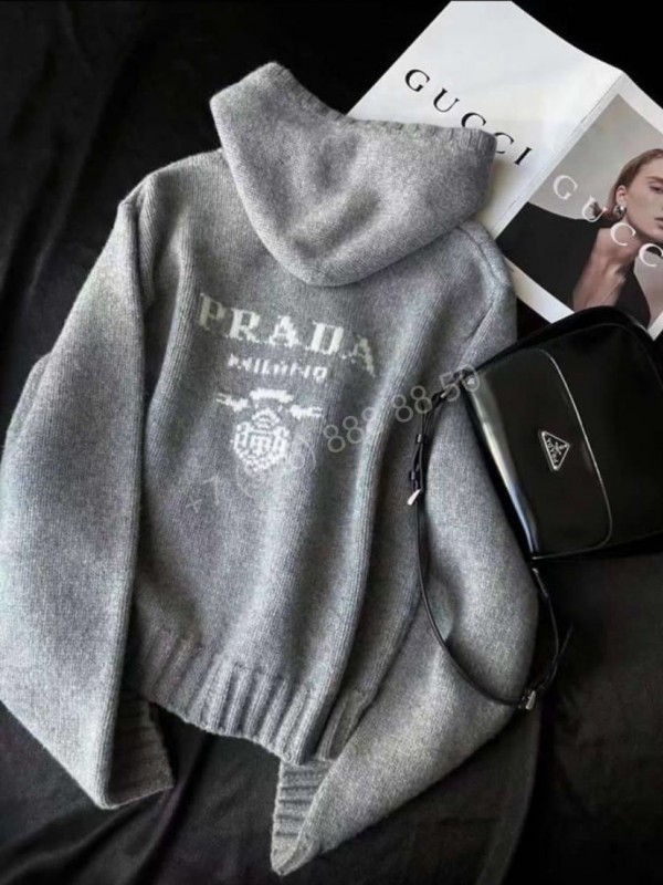 Кофта Prada