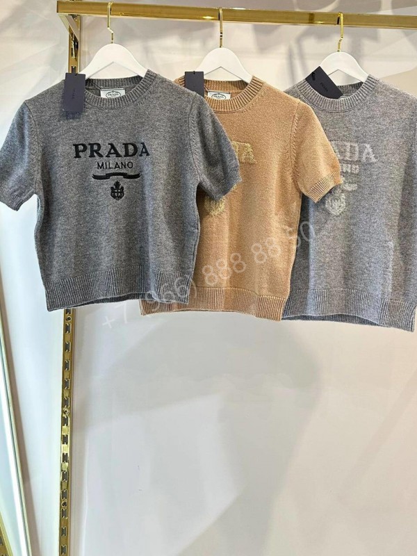 Кофта Prada