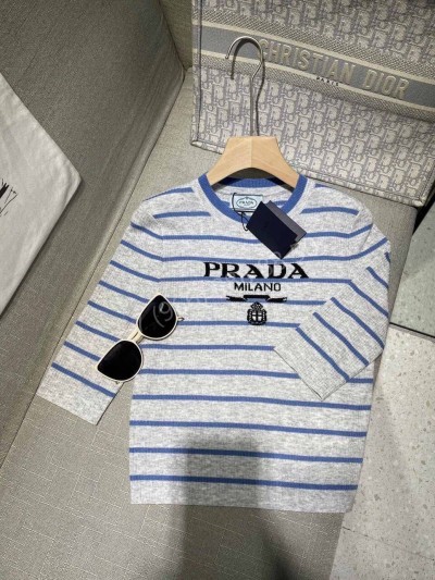 Кофта Prada