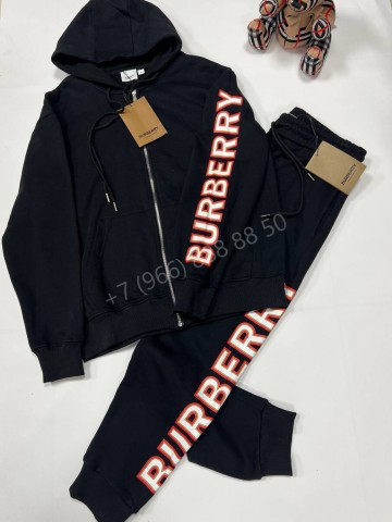 Костюм Burberry