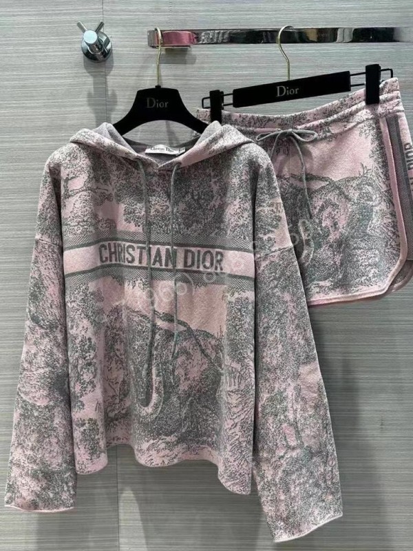 Костюм Dior