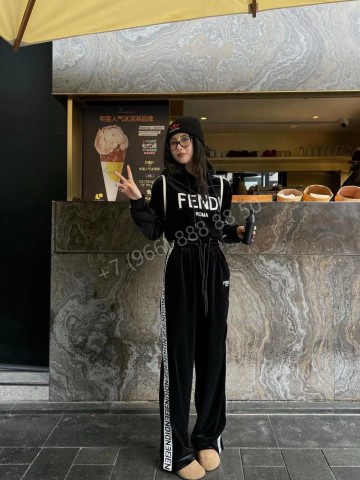 Костюм Fendi