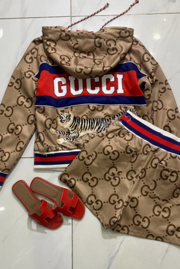 Костюм Gucci