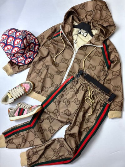 Костюм Gucci