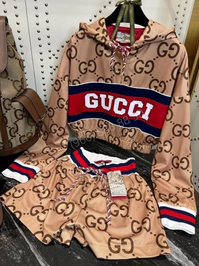 Спортивный костюм Gucci