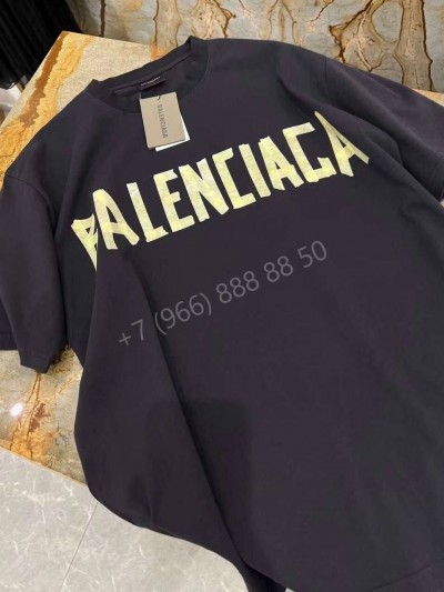 Футболка Balenciaga