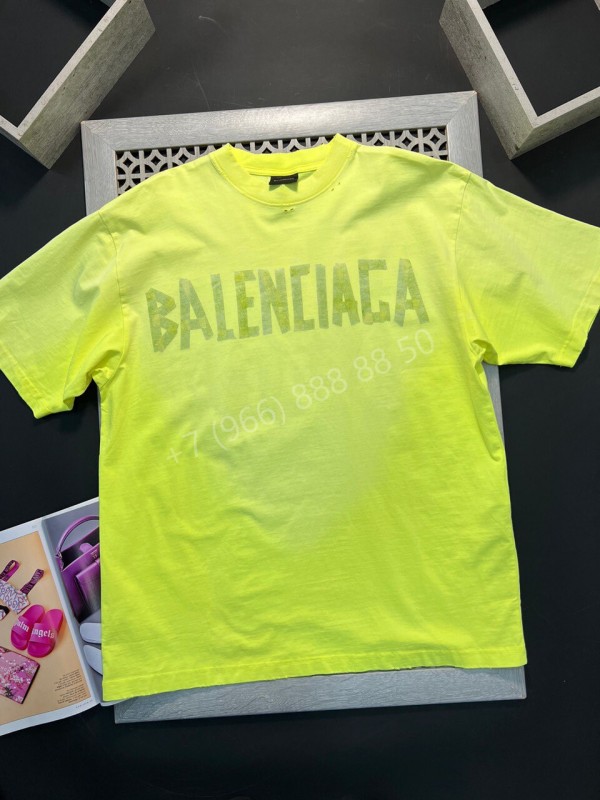 Футболка Balenciaga