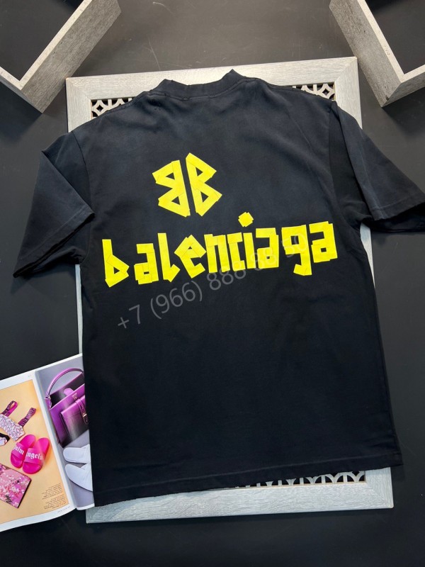 Футболка Balenciaga