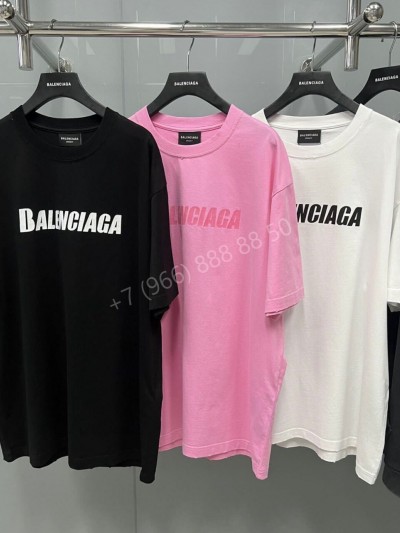 Футболка Balenciaga