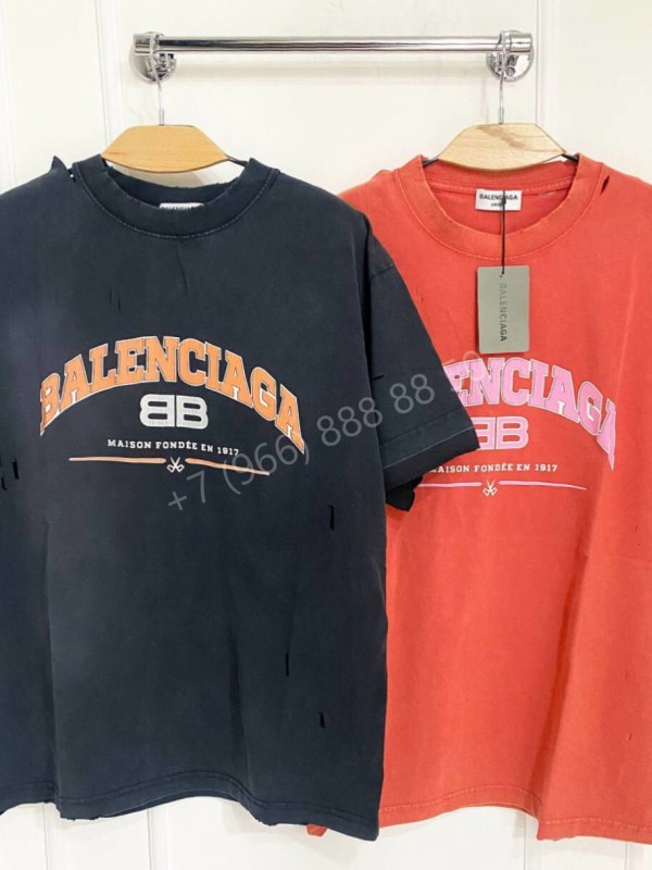 Футболка Balenciaga