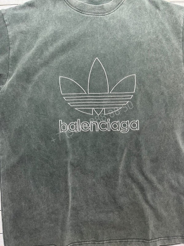 Футболка Balenciaga