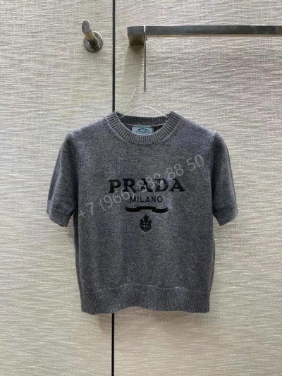 Футболка Prada