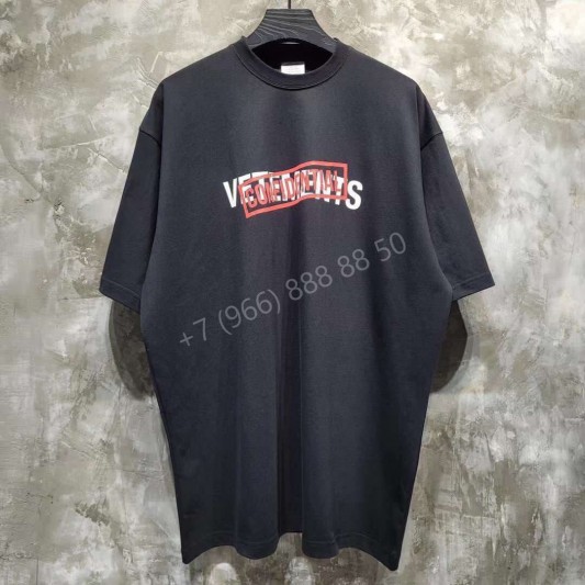 Футболка Vetements