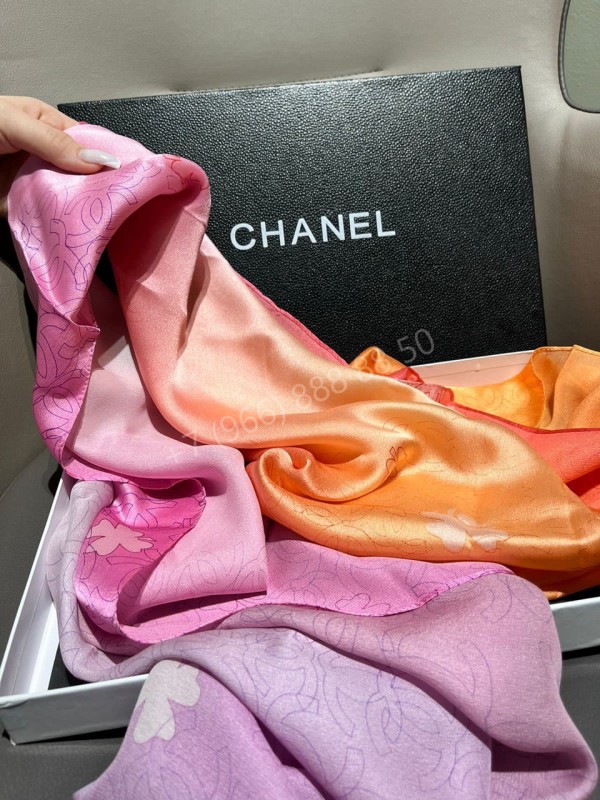 Платок CHANEL