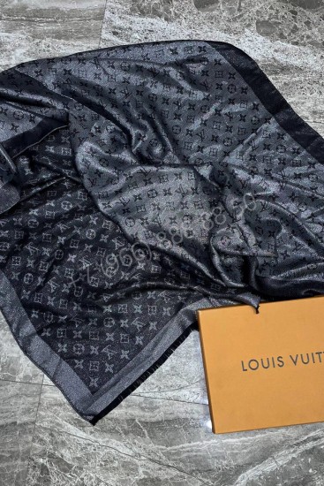 Платок Louis Vuitton