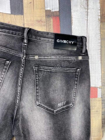 Джинсовые шорты Givenchy