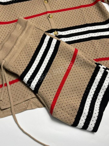 Прогулочный костюм Burberry