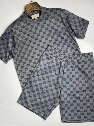 Прогулочный костюм Gucci