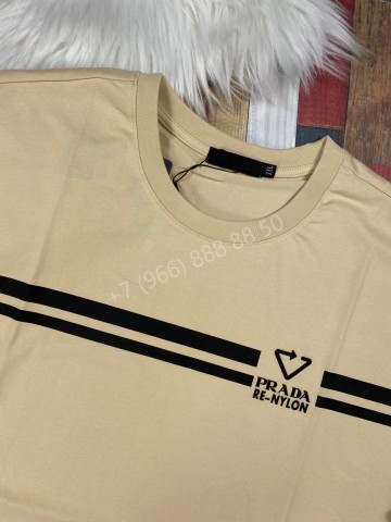 Прогулочный костюм Prada
