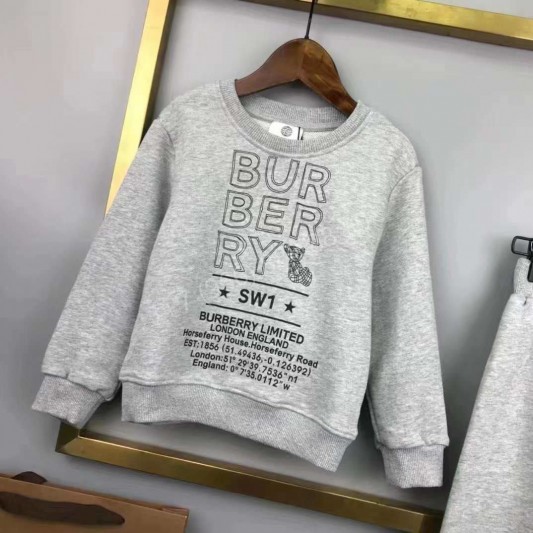 Костюм Burberry