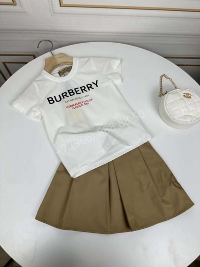 Костюм Burberry