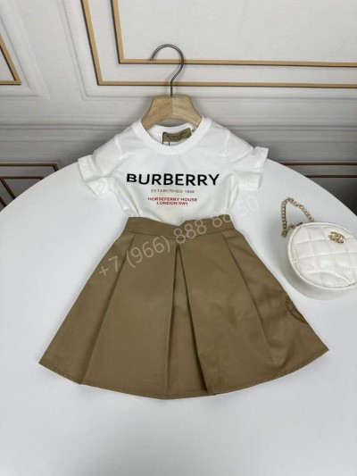 Костюм Burberry