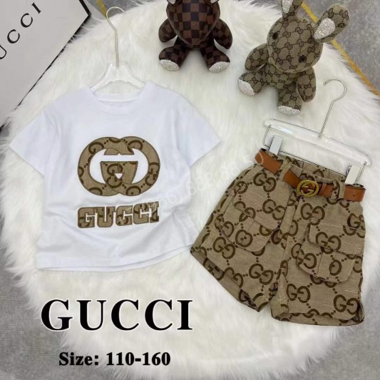 Костюм Gucci