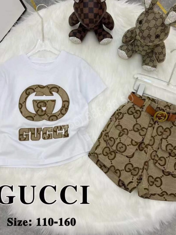 Костюм Gucci