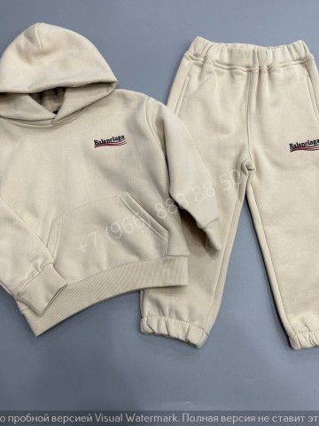 Костюм \tBalenciaga