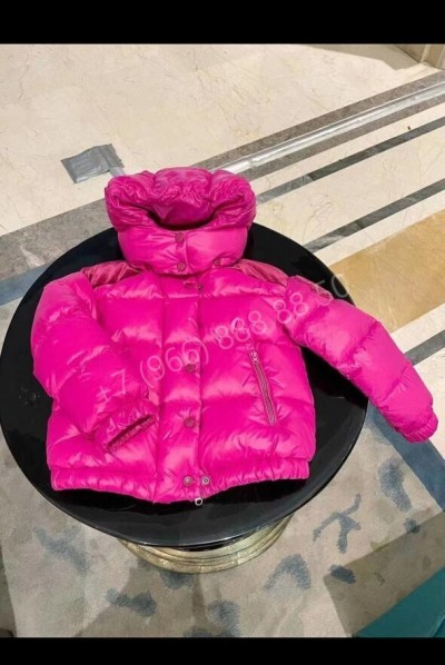 Пуховик Moncler