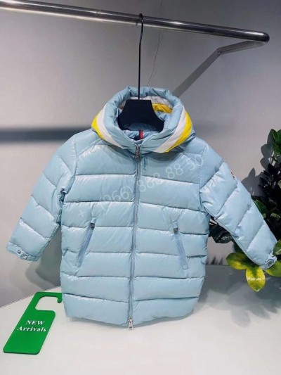 Пуховик Moncler