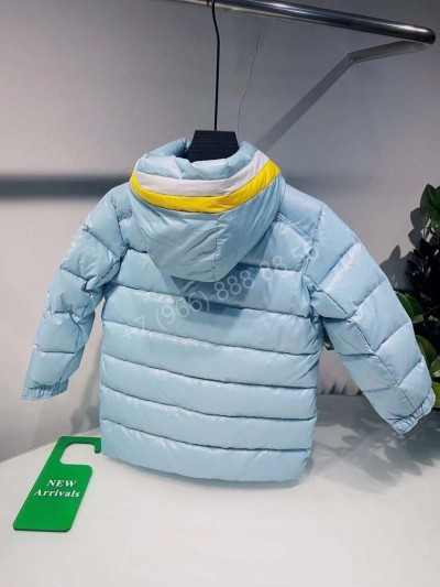 Пуховик Moncler