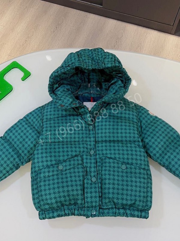 Пуховик Moncler