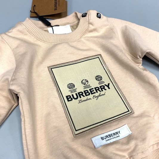 Костюм Burberry