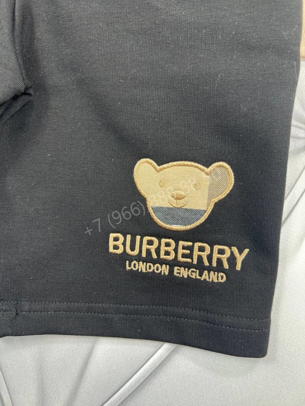 Костюм Burberry