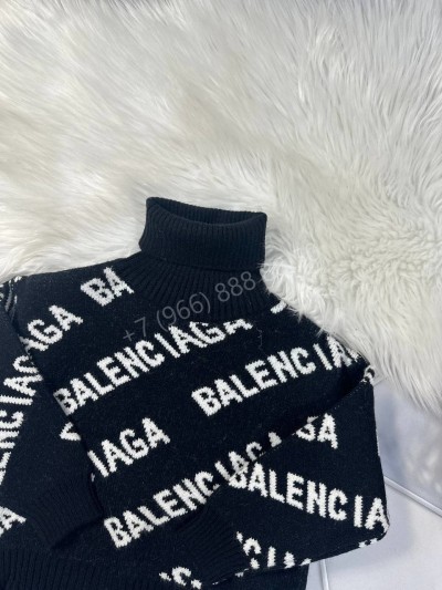 Свитер Balenciaga