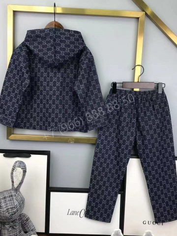 Джинсовый костюм Gucci