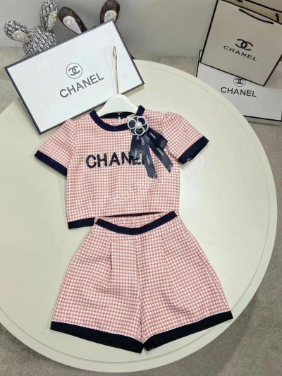 Костюм Chanel