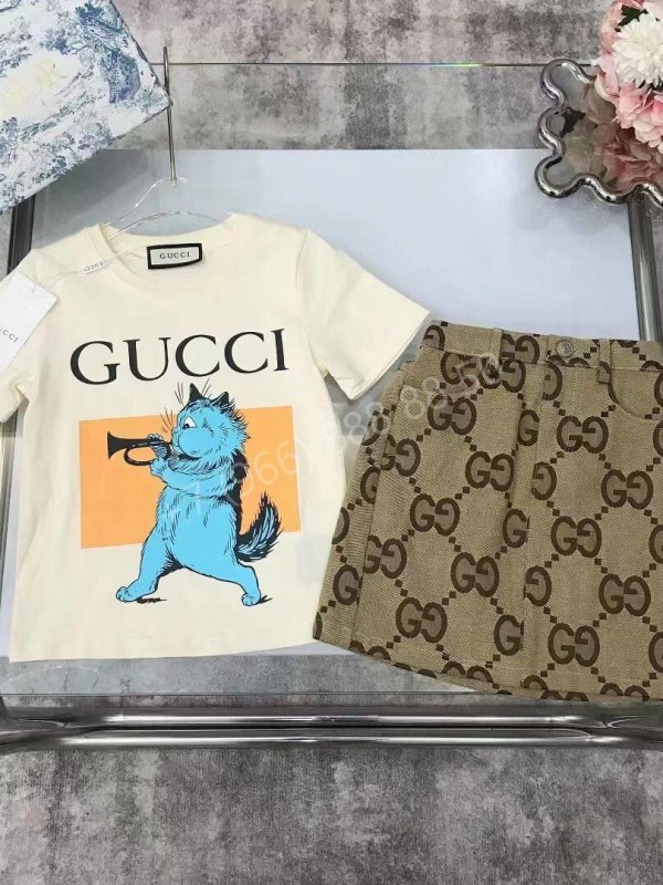 Костюм Gucci