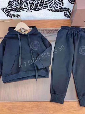 Костюм Burberry